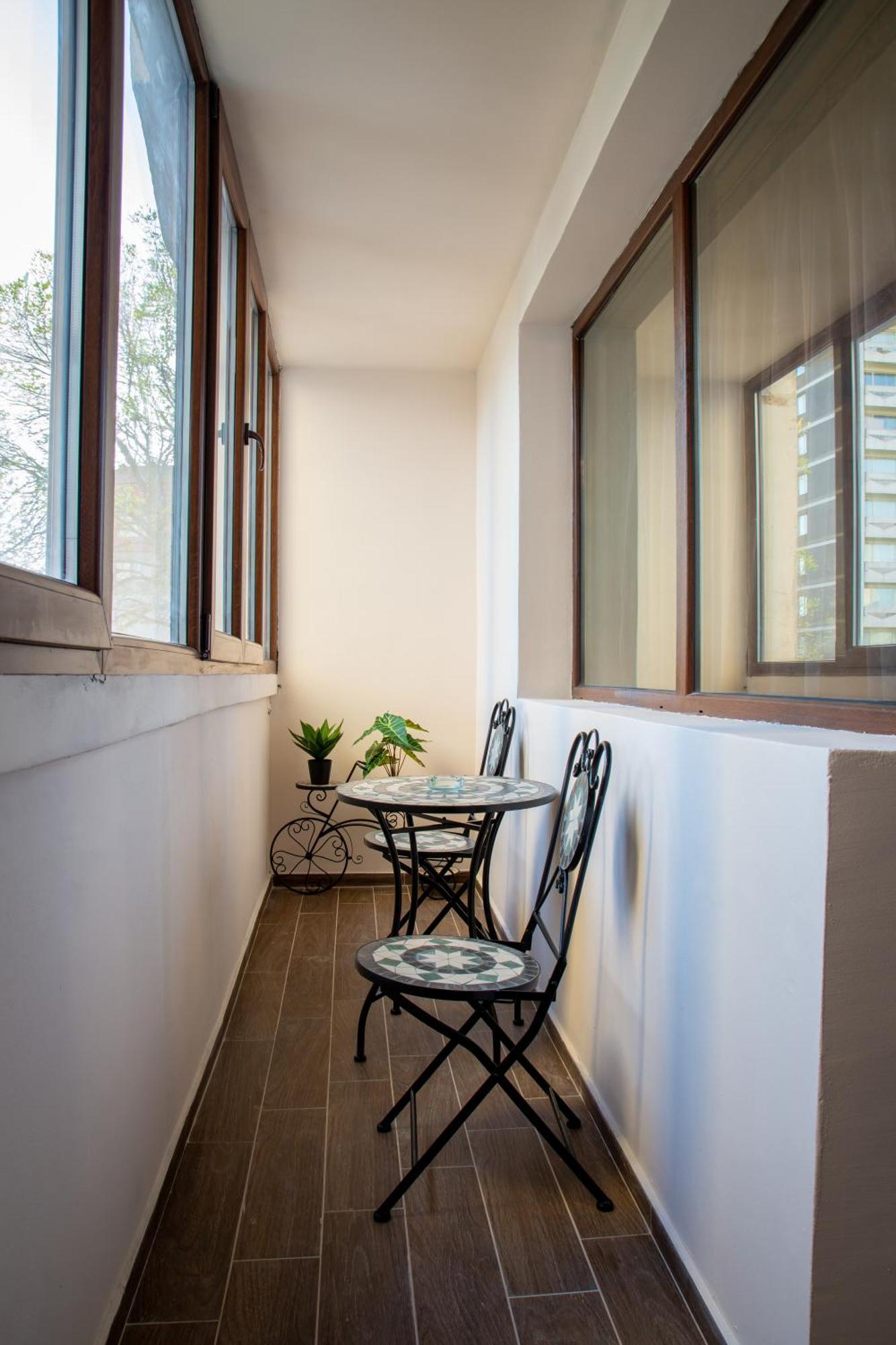 Light Apartment Varna Extérieur photo